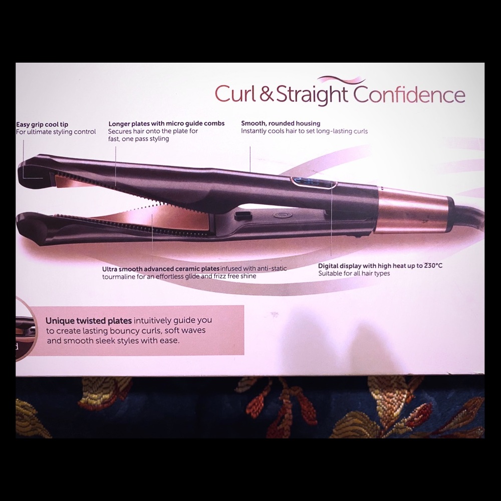 NIB Twist Hair Iron Flat Iron Flip Curl Wave